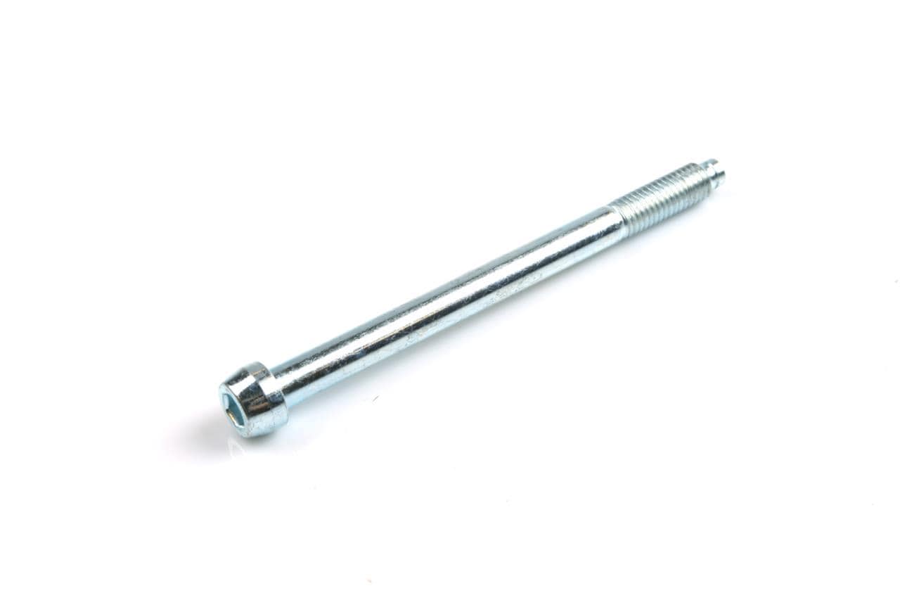 Stub axle bolt 8x110