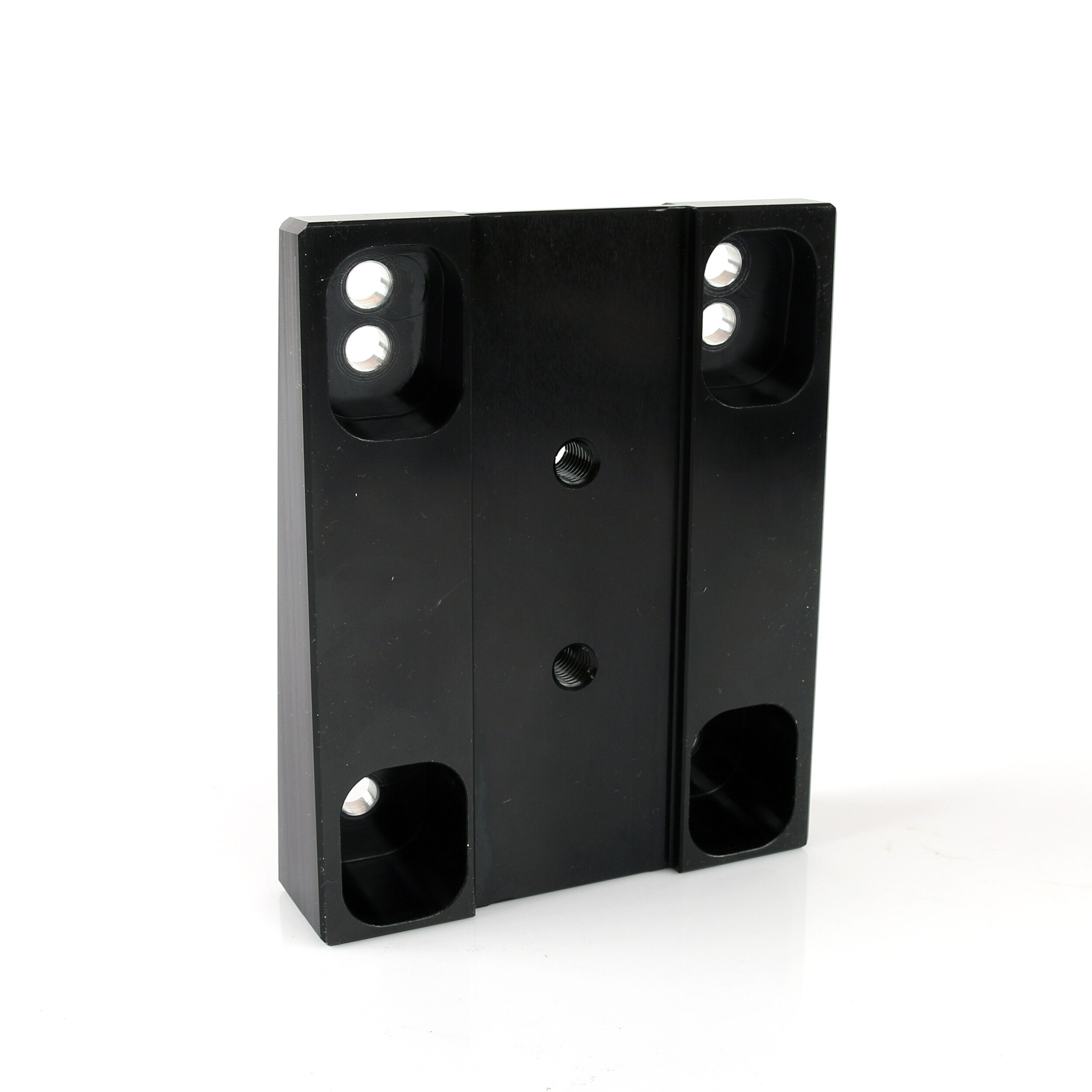 Adjustable motor mount with 2 angled plates