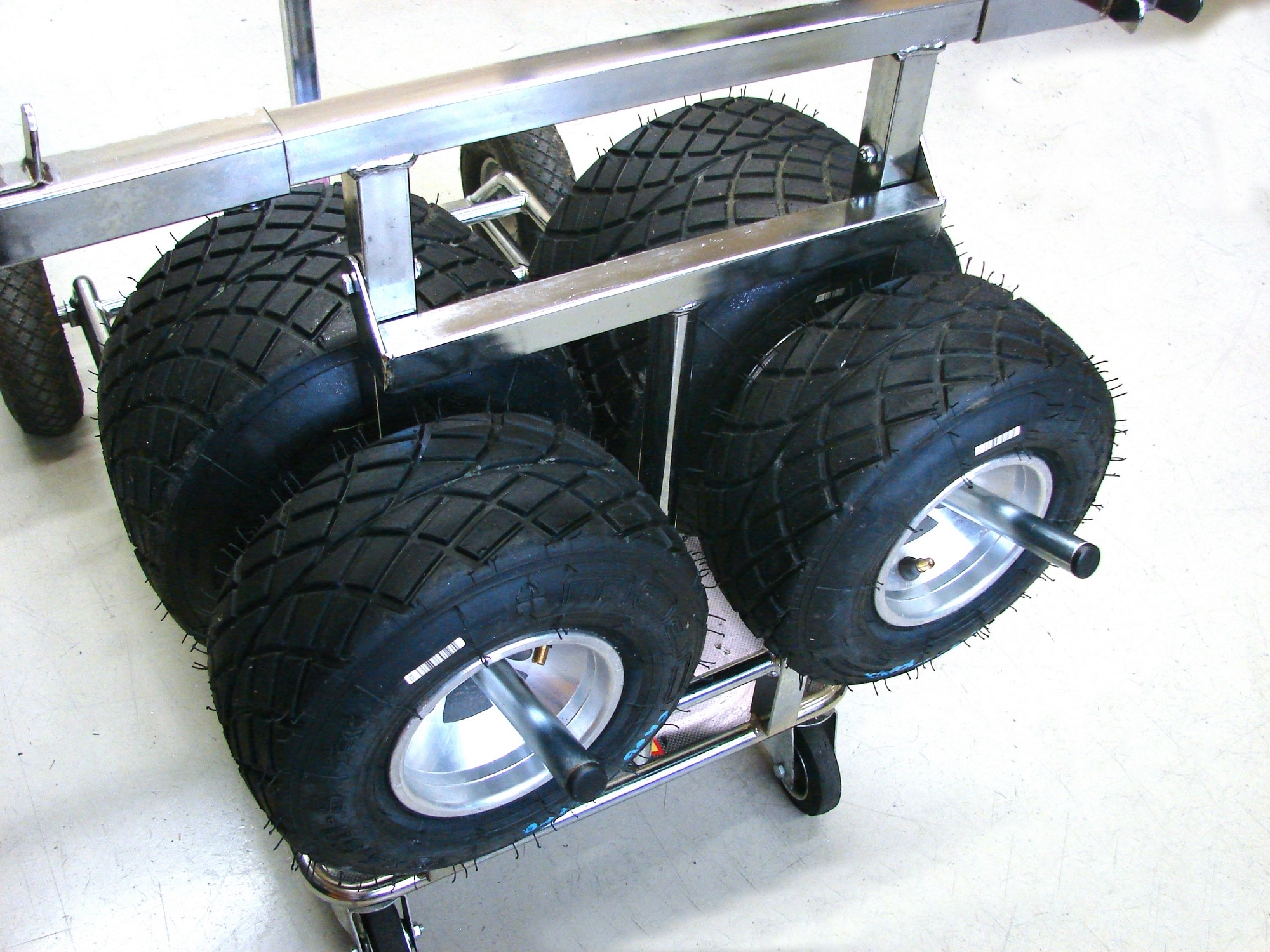 Tyre Holders for Standard Karting Trolleys (2 pc)