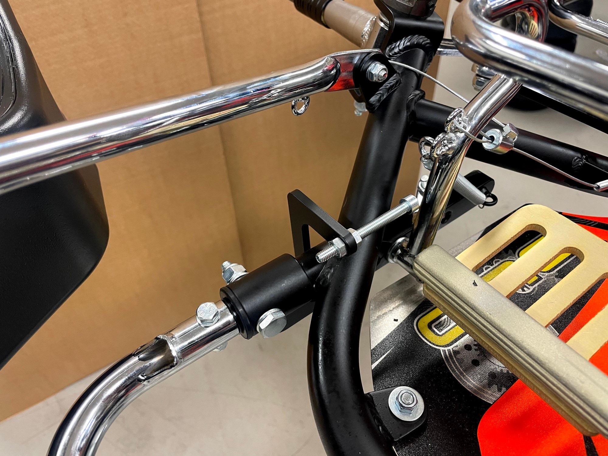 Pedal extension bracket for CRG Black Mirror