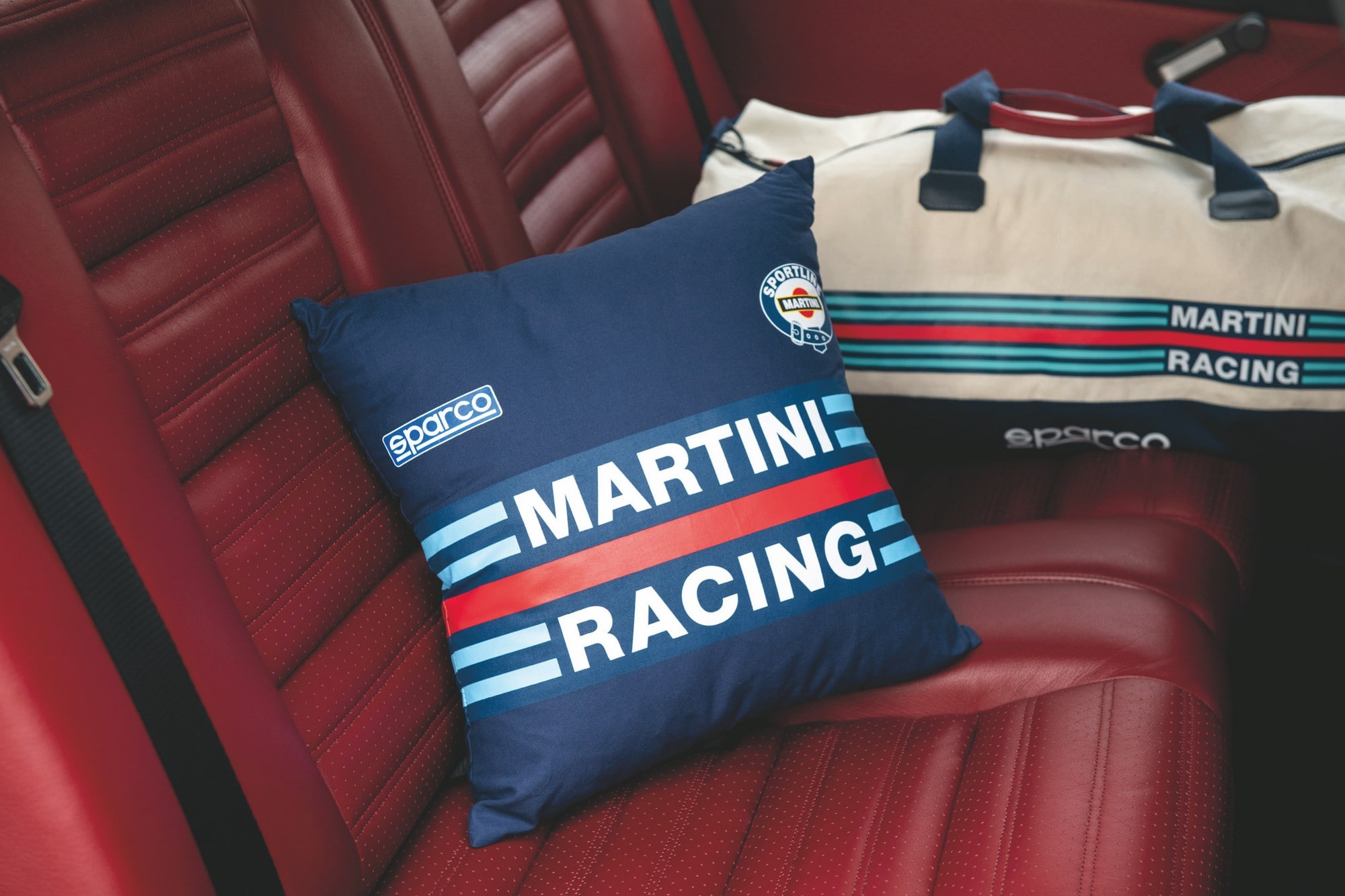 Pillow Martini Racing 40x40 Blue